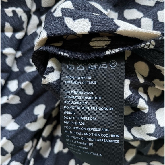 Bardot Classic Buckle Pleated Midi Skirt - Picture 5 of 7